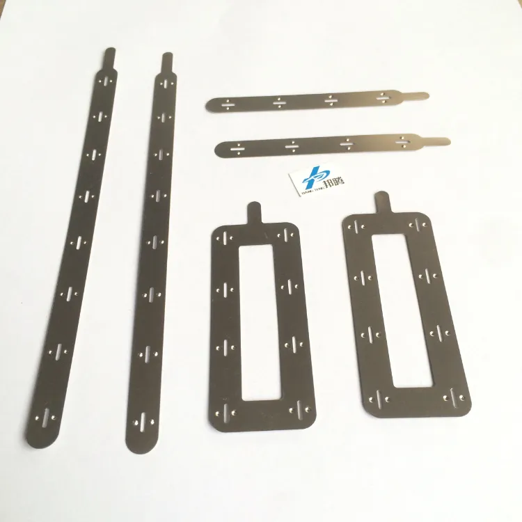 批发 0.15mm 18650 电池连接器焊片18.5mm距离镍片18650 8p纯镍片点焊锂电池