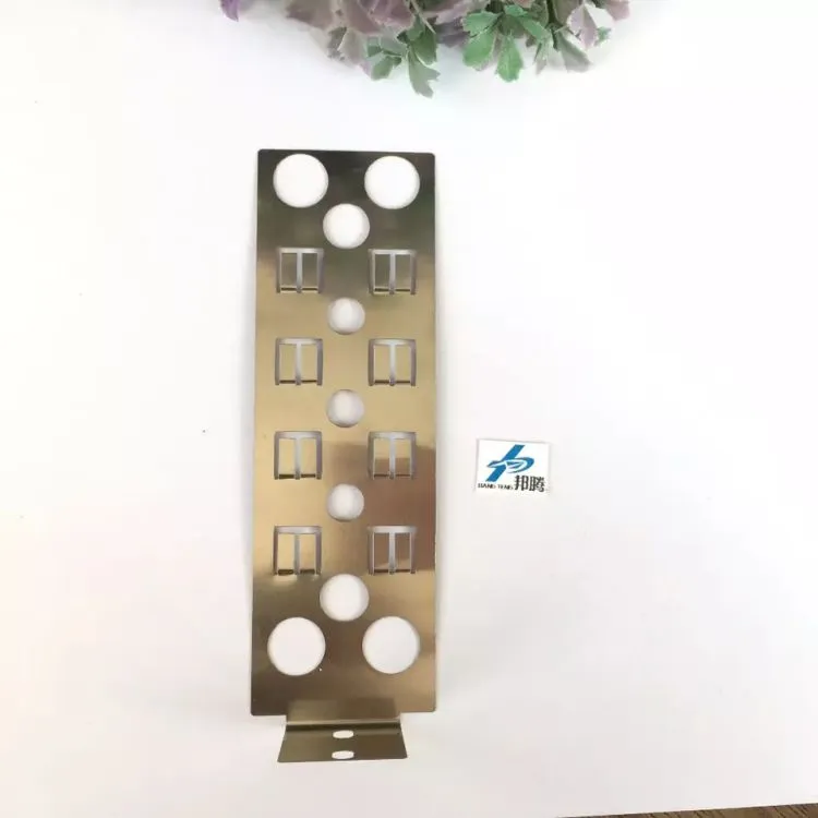 制造 OEM 电动汽车电池连接器 0.2mm 2s4p 18650 镍母线