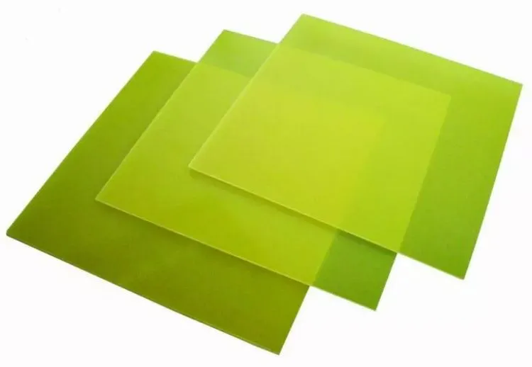 Kundenspezifische Fr4-Epoxidharzplatte, gr&uuml;ne Isolierplatte f&uuml;r Transformatorisoliermaterialien, kundenspezifischer Batterieabstandshalter