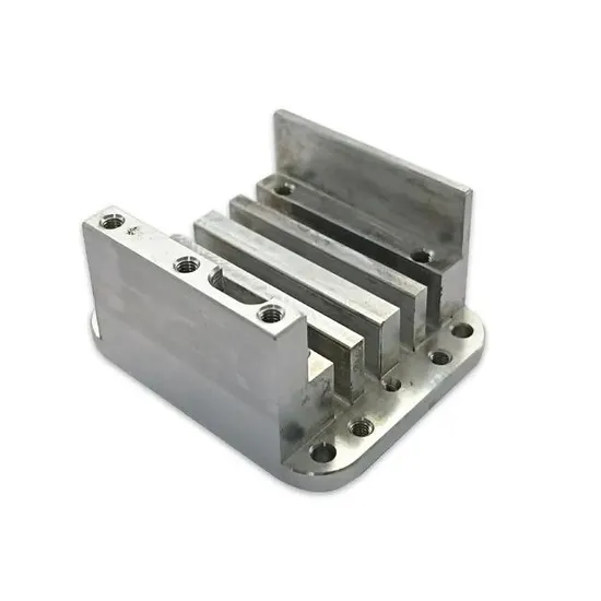 OEM ODM Kustom Anodisasi Aluminium Bagian Kecil Logam Plastik 5 St&uuml;ck CNC f&uuml;r Automobilindustrie