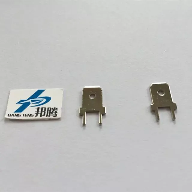 OEM PCB 端子接片 0.8mm 黄铜端子连接器焊片 冷压 250 端子接片 PC​​B 端子 电池用电绝缘麦芽